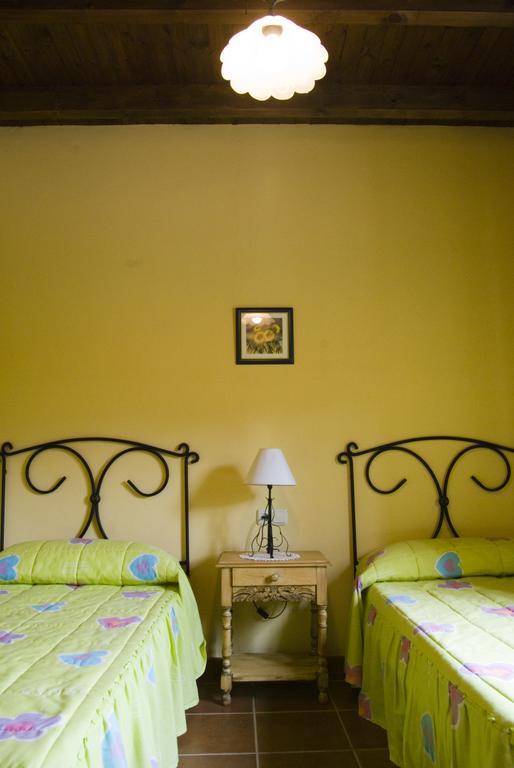 Rural Montes Malaga: Finca Pedregales Стая снимка