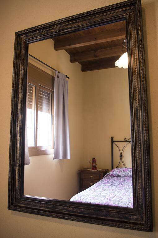 Rural Montes Malaga: Finca Pedregales Стая снимка