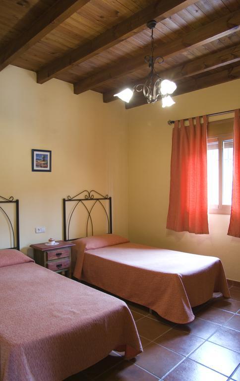 Rural Montes Malaga: Finca Pedregales Стая снимка
